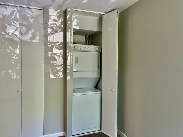 $1,750 | 5817 Oakwood Drive, Unit D, Lisle, IL 60532