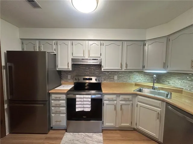 $209,900 | 7539 Penn Bridge Court, Pittsburgh, PA 15221