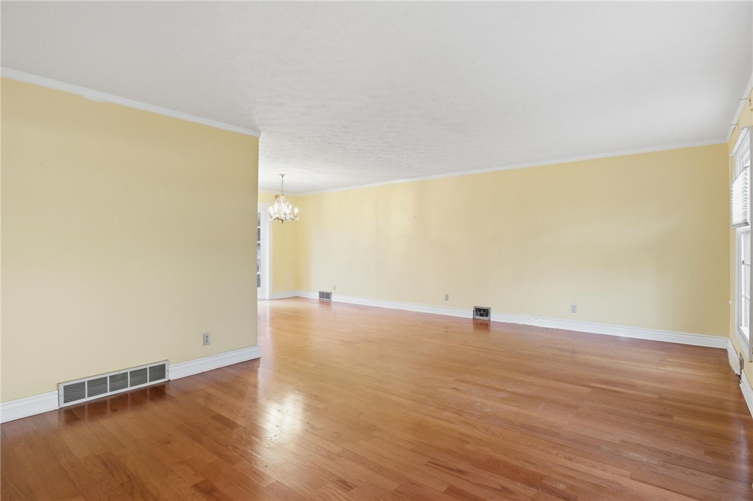 550 Manitou Beach Road Greece, NY 14468 - Photo 5 of 40