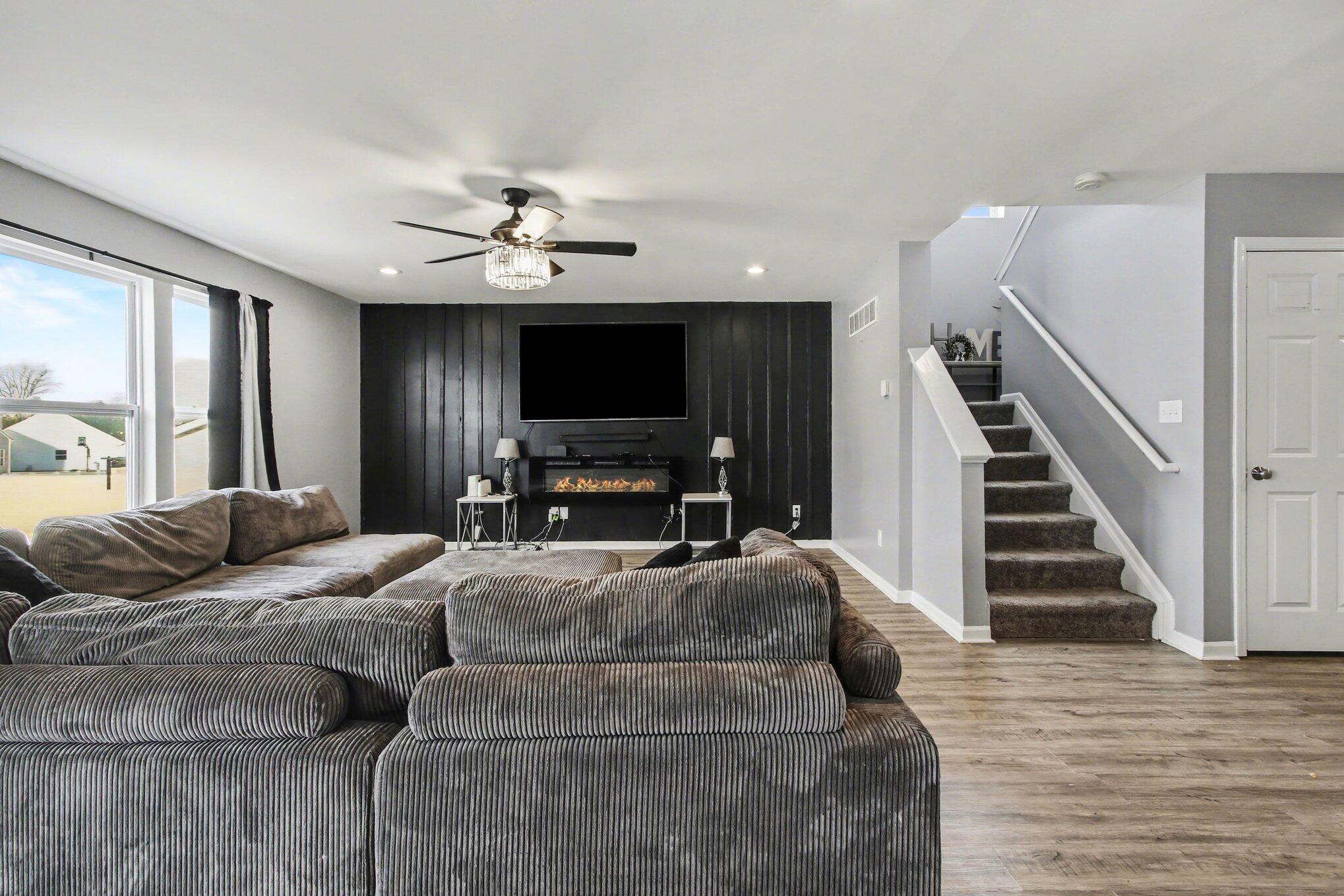 7480 Williams Street Merrillville, IN 46410 - Photo 8 of 37 2038x1359