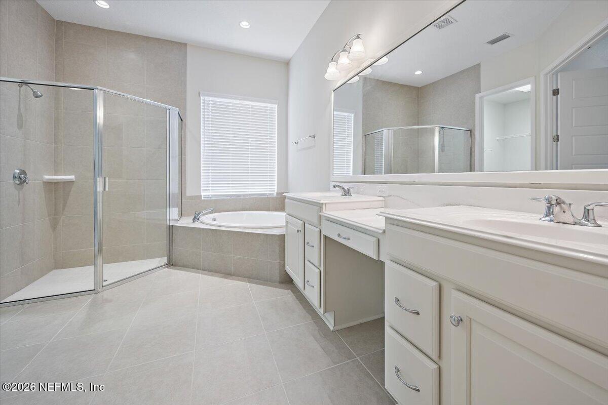 381 Pelican Pointe Road Ponte Vedra, FL 32081 - Photo 13 of 34 13-Primary Bathroom