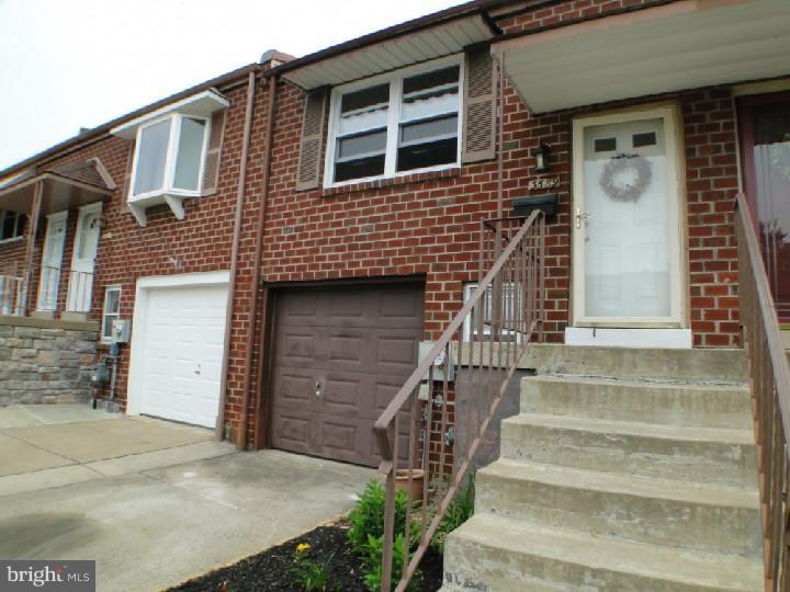 3589 Dows Road Philadelphia, PA 19154 - Photo 1 of 25 Exterior Front