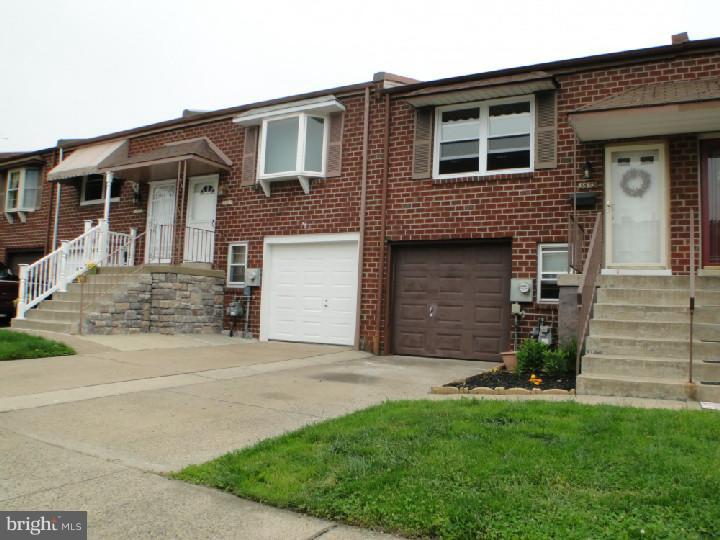 3589 Dows Road Philadelphia, PA 19154 - Photo 2 of 25 Exterior Front