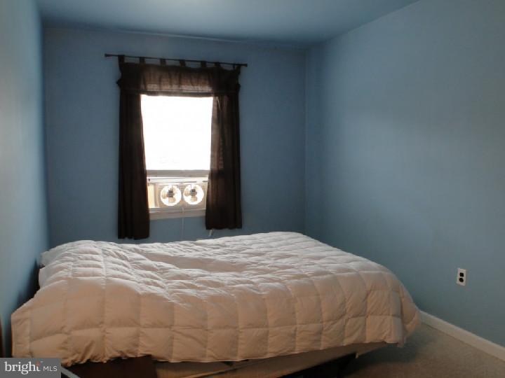 3589 Dows Road Philadelphia, PA 19154 - Photo 16 of 25 Bedroom