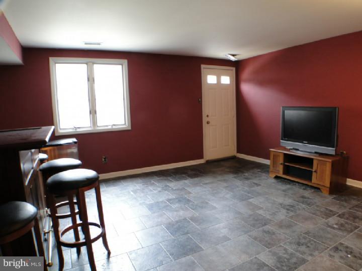3589 Dows Road Philadelphia, PA 19154 - Photo 20 of 25 Basement - Finished