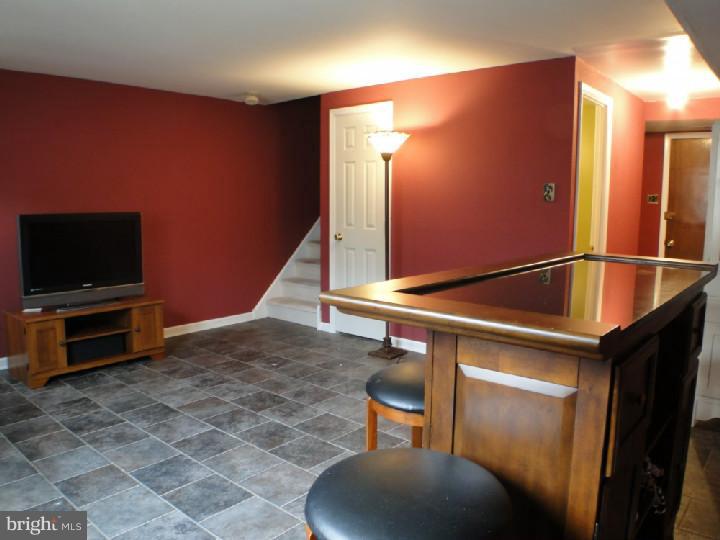 3589 Dows Road Philadelphia, PA 19154 - Photo 21 of 25 Basement - Finished