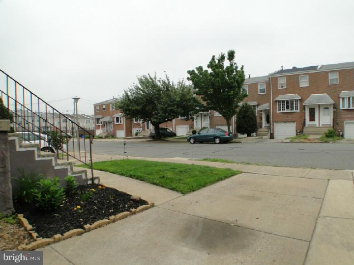 3589 Dows Road Philadelphia, PA 19154 - Photo 5 of 25 View