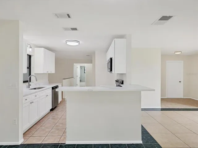 $499,900 | 2102 Country Meadows Place, Sarasota, FL 34235