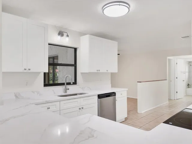 $499,900 | 2102 Country Meadows Place, Sarasota, FL 34235