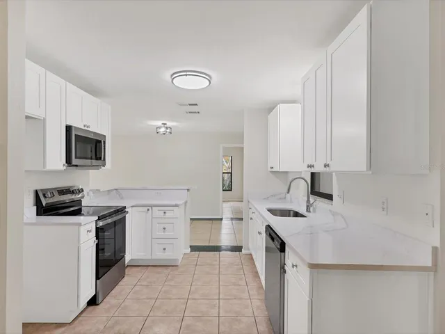 $499,900 | 2102 Country Meadows Place, Sarasota, FL 34235