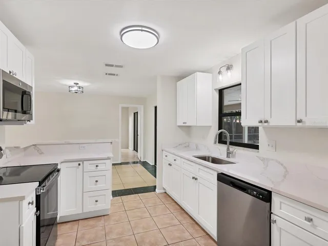 $499,900 | 2102 Country Meadows Place, Sarasota, FL 34235