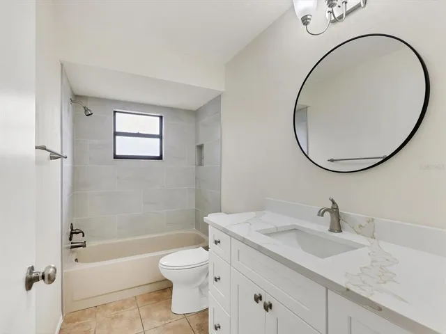 $499,900 | 2102 Country Meadows Place, Sarasota, FL 34235