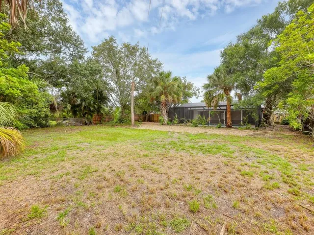 $499,900 | 2102 Country Meadows Place, Sarasota, FL 34235