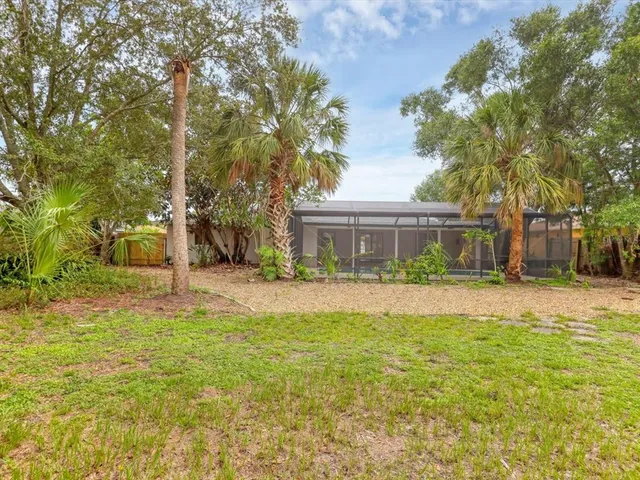 $499,900 | 2102 Country Meadows Place, Sarasota, FL 34235