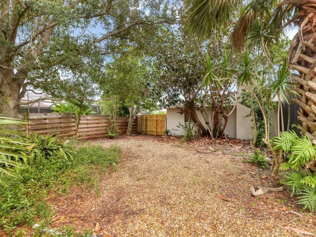 $499,900 | 2102 Country Meadows Place, Sarasota, FL 34235