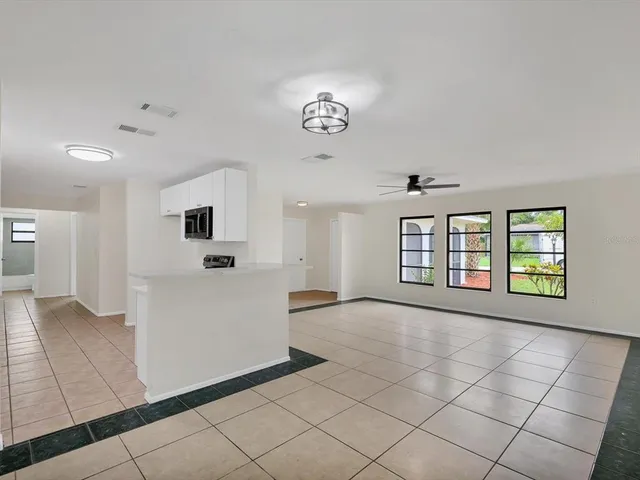 $499,900 | 2102 Country Meadows Place, Sarasota, FL 34235