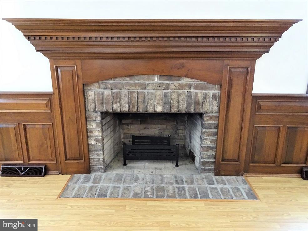 656 West Brubaker Valley Road Lititz, PA 17543 - Photo 13 of 37