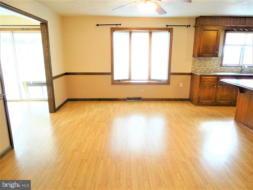 656 West Brubaker Valley Road Lititz, PA 17543 - Photo 9 of 37