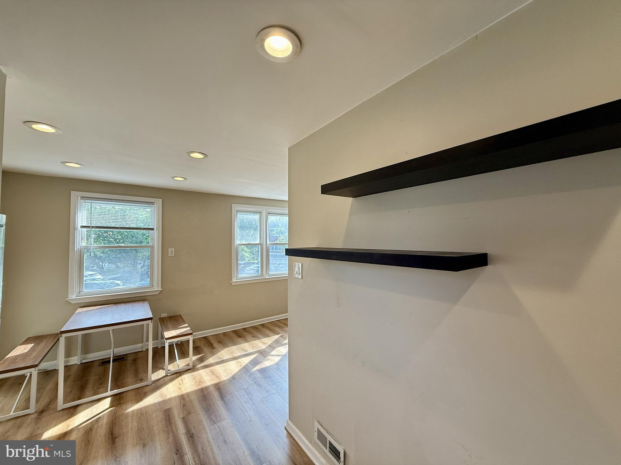 10838 Lockart Road Philadelphia, PA 19116 - Photo 9 of 15
