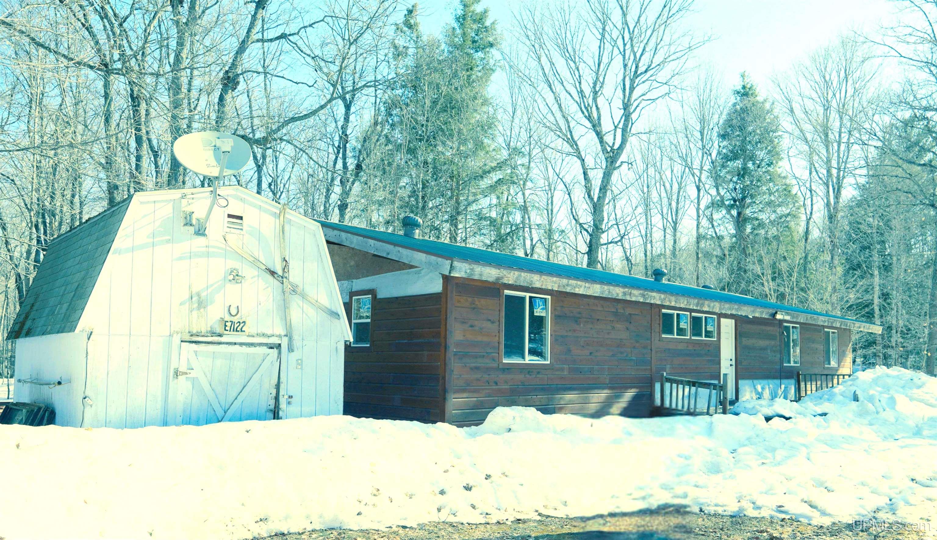 7122 Maple Grove Road Munising, MI 49862 - Photo 42 of 44
