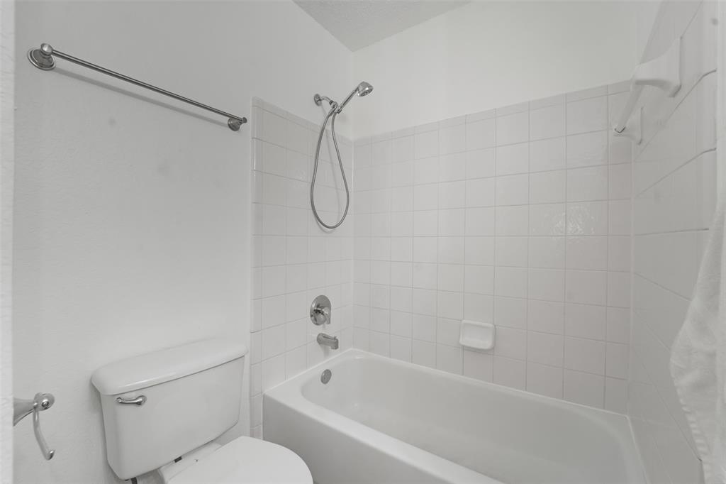 8210 Sailors Street Rowlett, TX 75089 - Photo 18 of 36