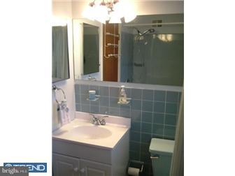 12701 Cabell Road Philadelphia, PA 19154 - Photo 5 of 12 Bathroom