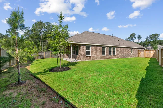 $2,458 | 106 Violet Carson Court, Willis, TX 77318