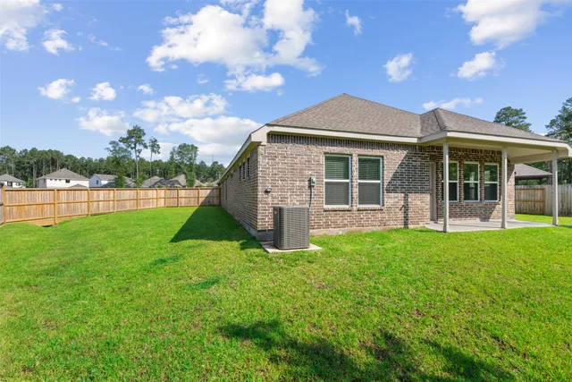 $2,458 | 106 Violet Carson Court, Willis, TX 77318