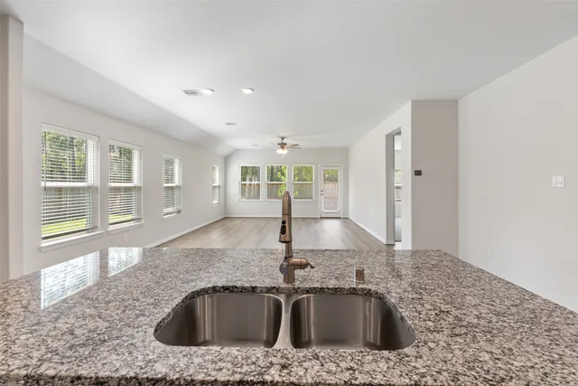 $2,458 | 106 Violet Carson Court, Willis, TX 77318