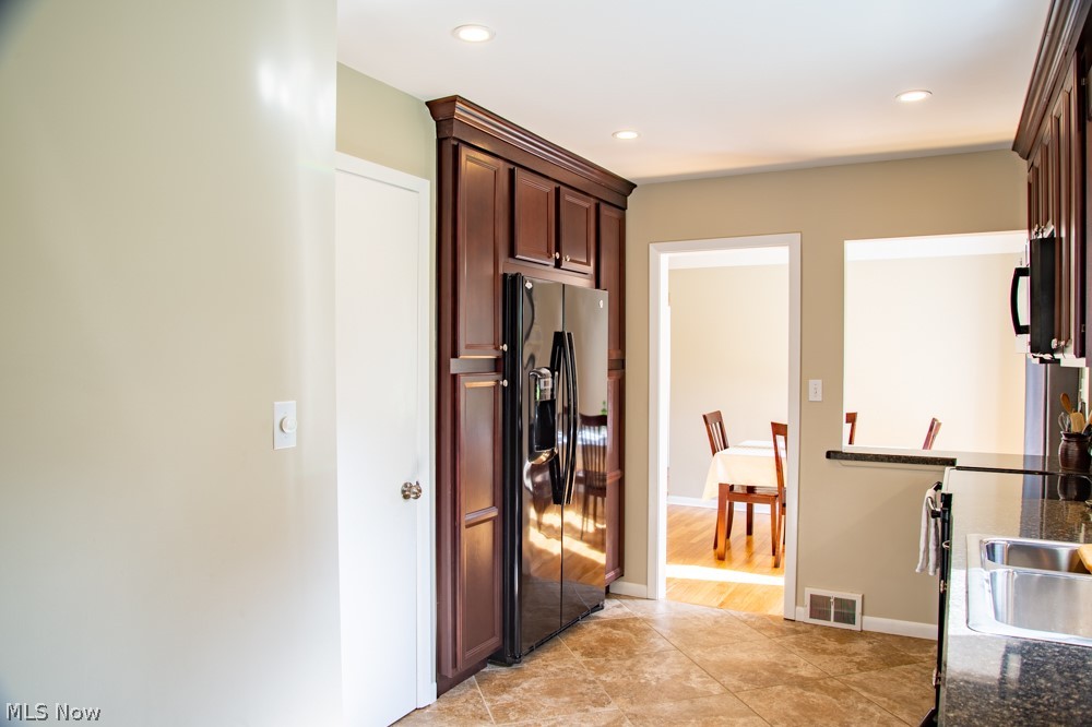 1384 Haverston Road Lyndhurst, OH 44124 - Photo 11 of 30 Gallery Image 11