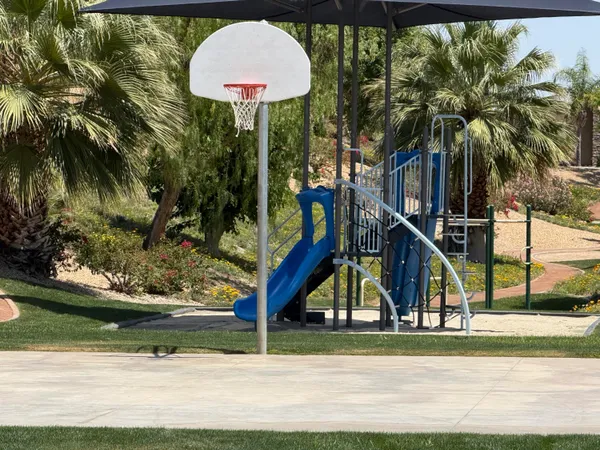 $3,995 | 59 Shoreline Drive, Rancho Mirage, CA 92270