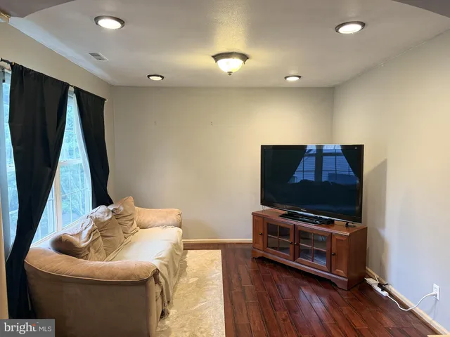 $585,000 | 135 Juniper Lane, Swedesboro, NJ 08085