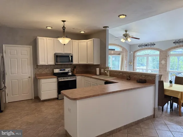 $585,000 | 135 Juniper Lane, Swedesboro, NJ 08085
