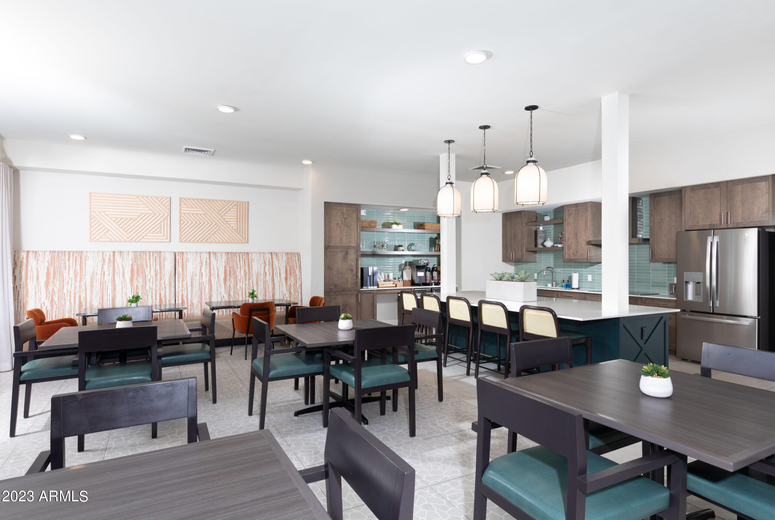 1375 North 145th Avenue, Unit B1 Goodyear, AZ 85395 - Photo 25 of 29 Commuinty Dining