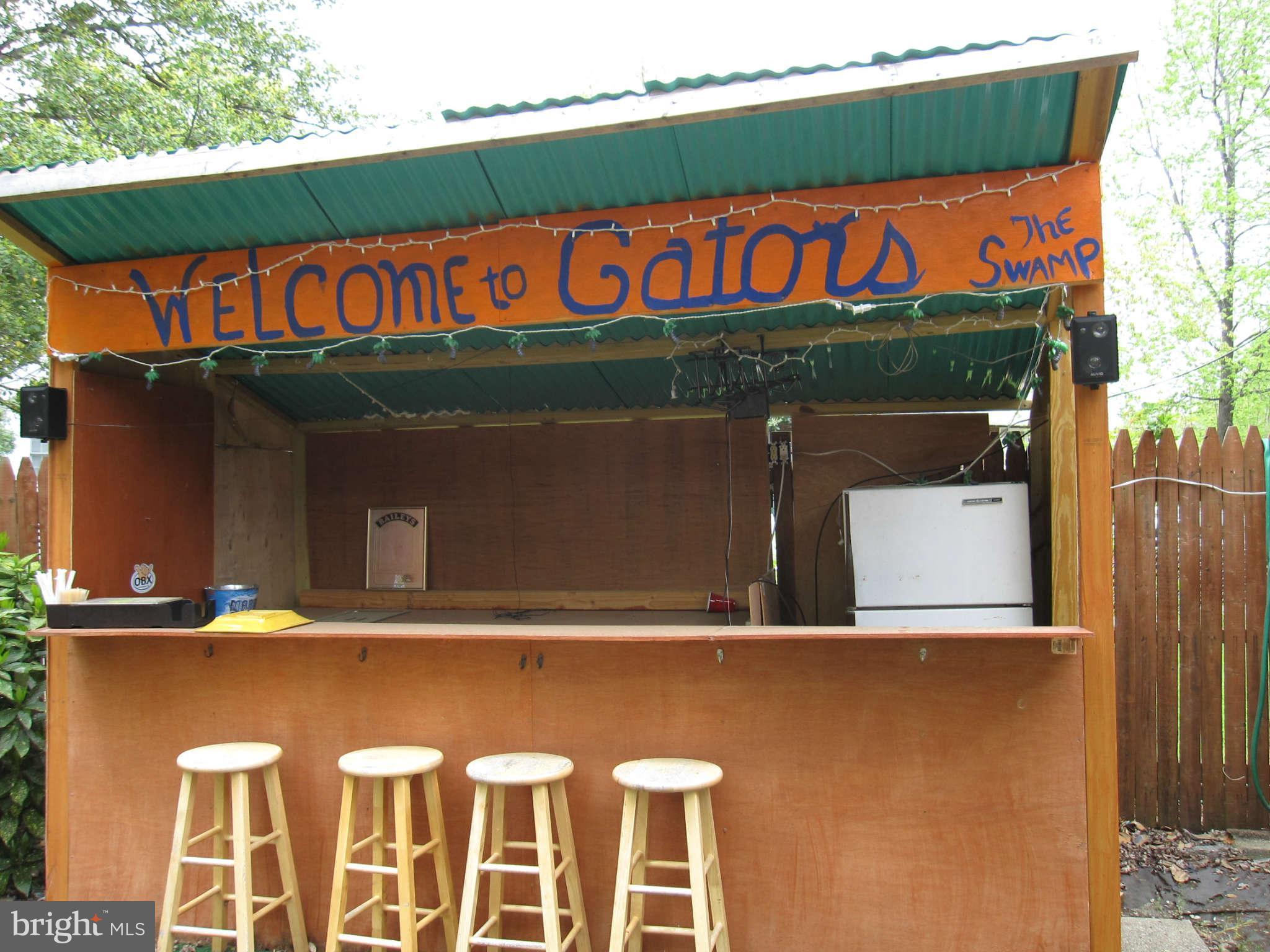 301 East Braddock Road Alexandria, VA 22301 - Photo 7 of 9 Exterior (Rear)