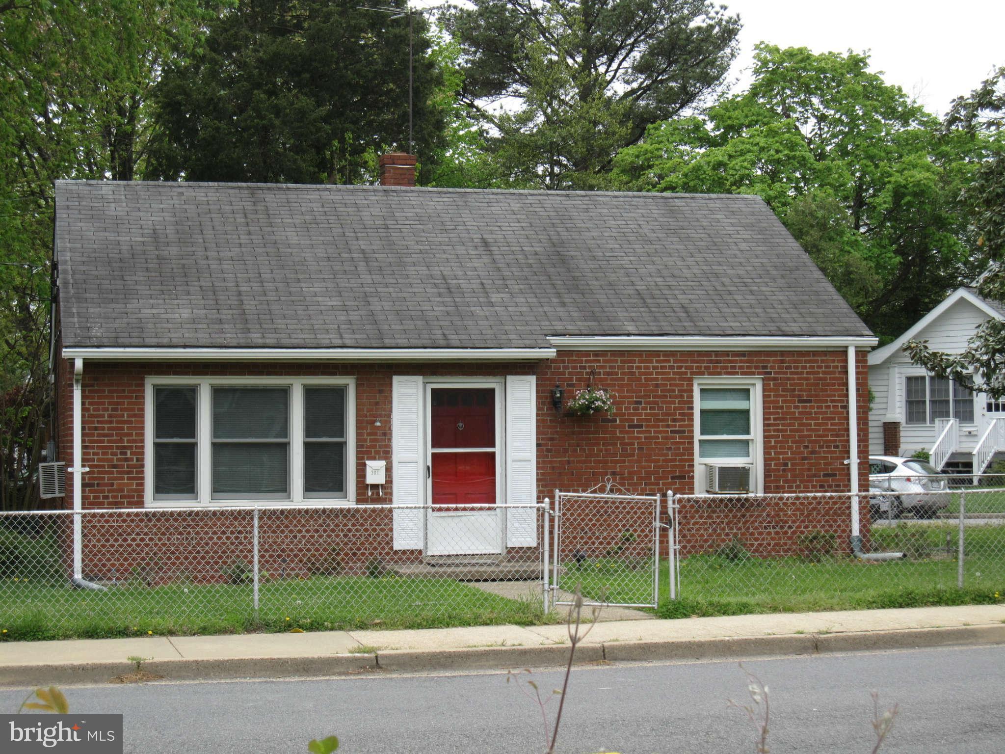 301 East Braddock Road Alexandria, VA 22301 - Photo 9 of 9 Exterior (Front)