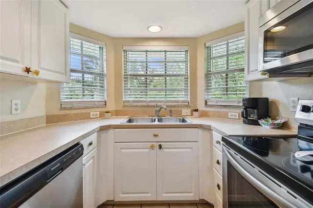 $254,000 | 21103 Patio View Court, Unit 3305, Lutz, FL 33558