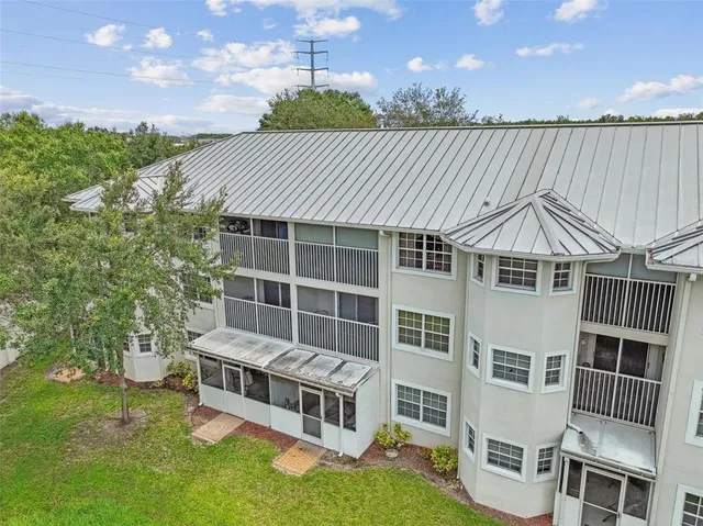 $254,000 | 21103 Patio View Court, Unit 3305, Lutz, FL 33558