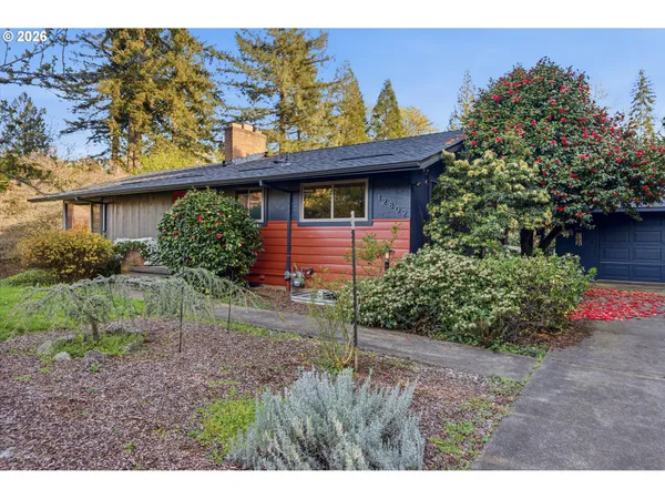 $799,900 | 12802 Southeast Knapp Street, Portland, OR 97236