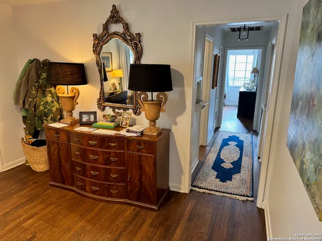 $2,100 | 370 East Sunset Road, San Antonio, TX 78209