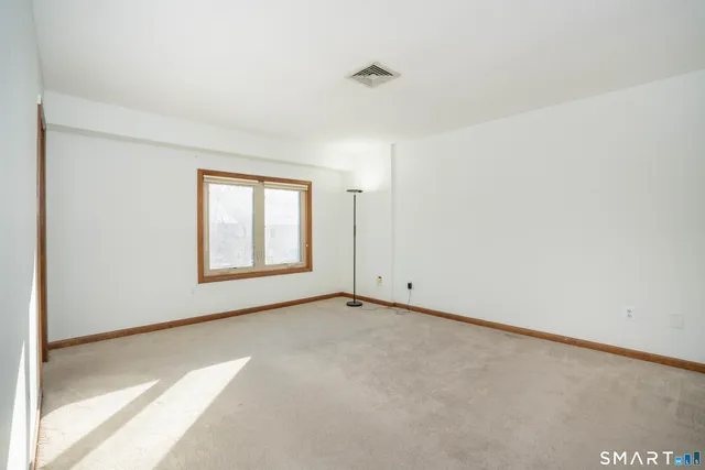 $2,650 | 449 South Main Street, Unit 88, Manchester, CT 06040