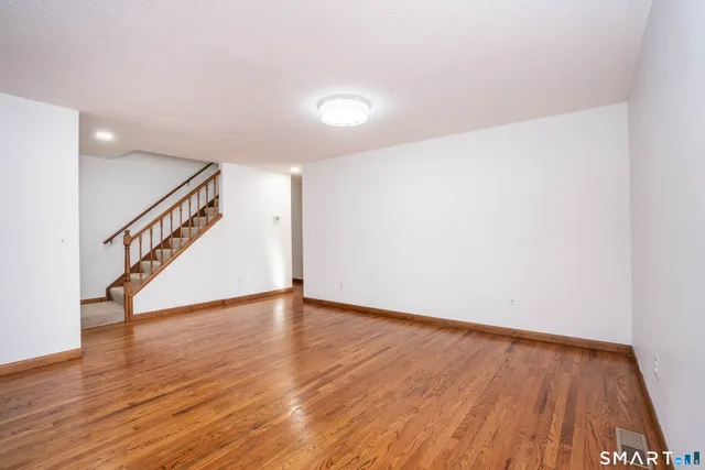 $2,650 | 449 South Main Street, Unit 88, Manchester, CT 06040