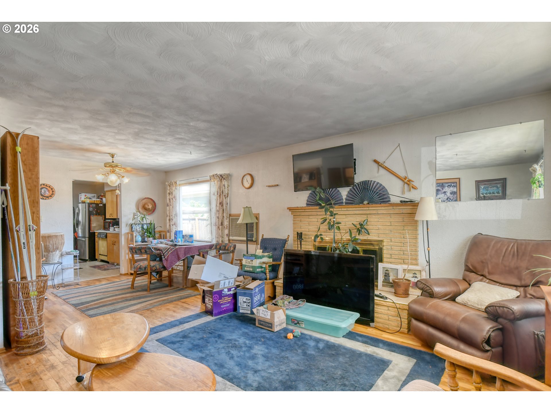 113 Southeast 7th Street Pendleton, OR 97801 - Photo 8 of 29 Living Room