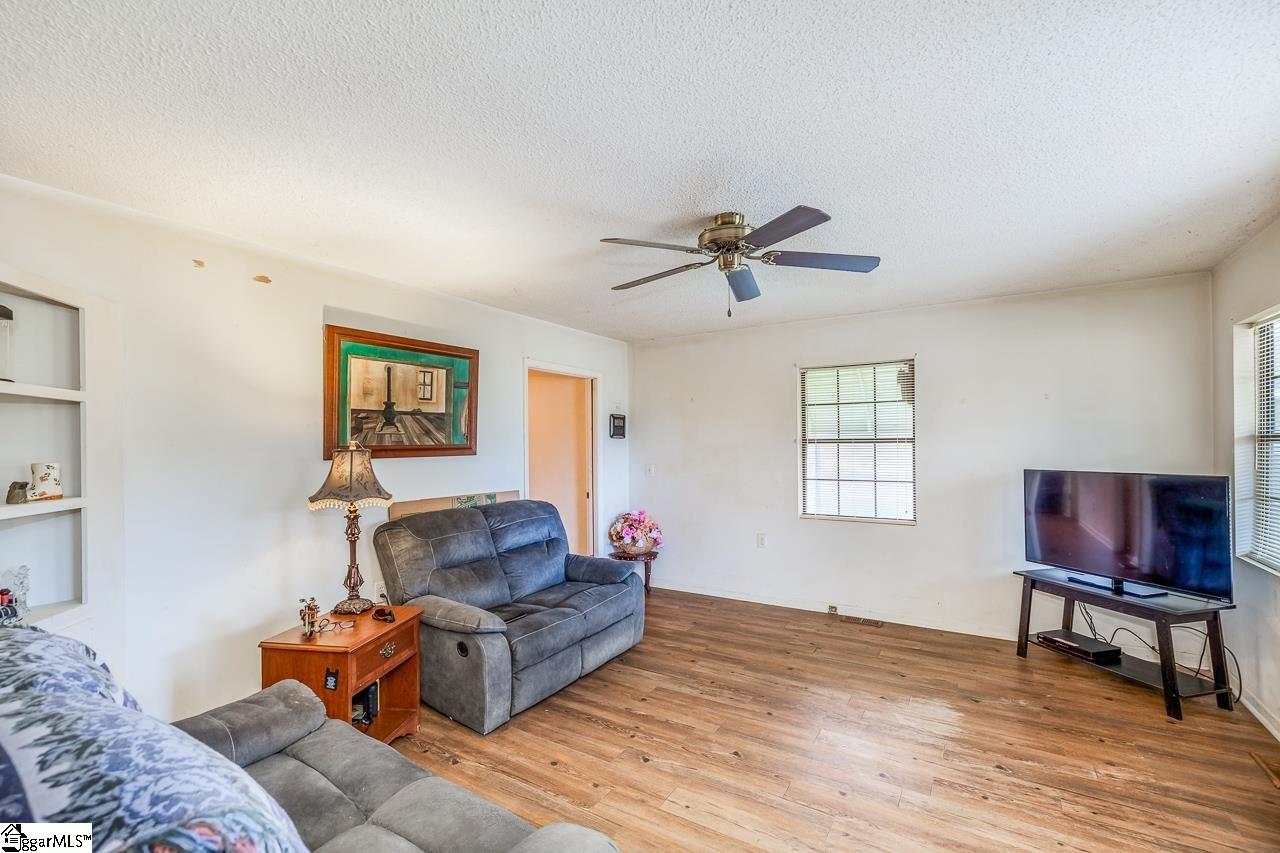 1280 South 114 Enoree, SC 29335 - Photo 3 of 25 Gallery Image 3