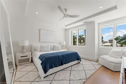 $10,995,000 | 581 14th Avenue South, Naples, FL 34102