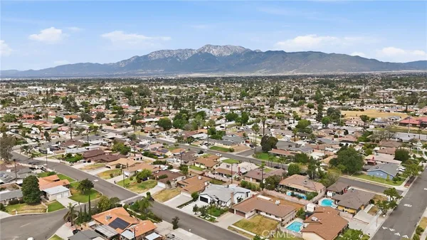 $585,000 | 17398 El Molino Street, Bloomington, CA 92316