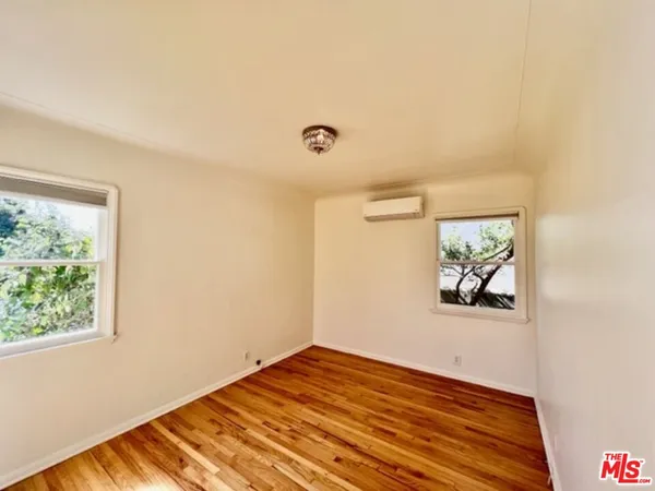 $4,700 | West 83rd Street, Los Angeles, CA 90045
