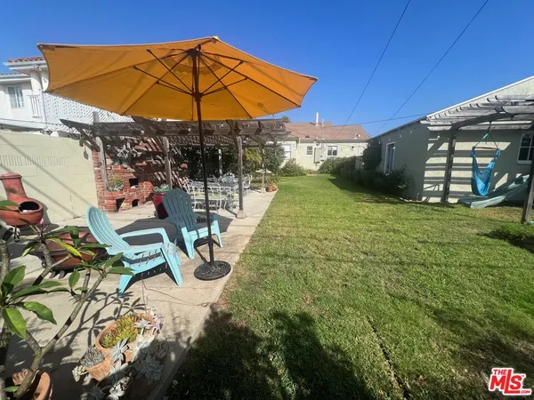 $4,700 | West 83rd Street, Los Angeles, CA 90045