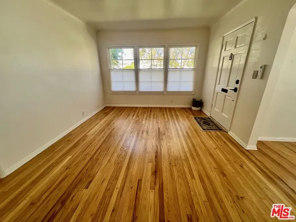 $4,700 | West 83rd Street, Los Angeles, CA 90045