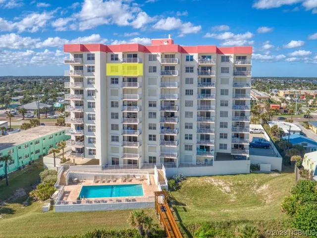 a picture of a city view